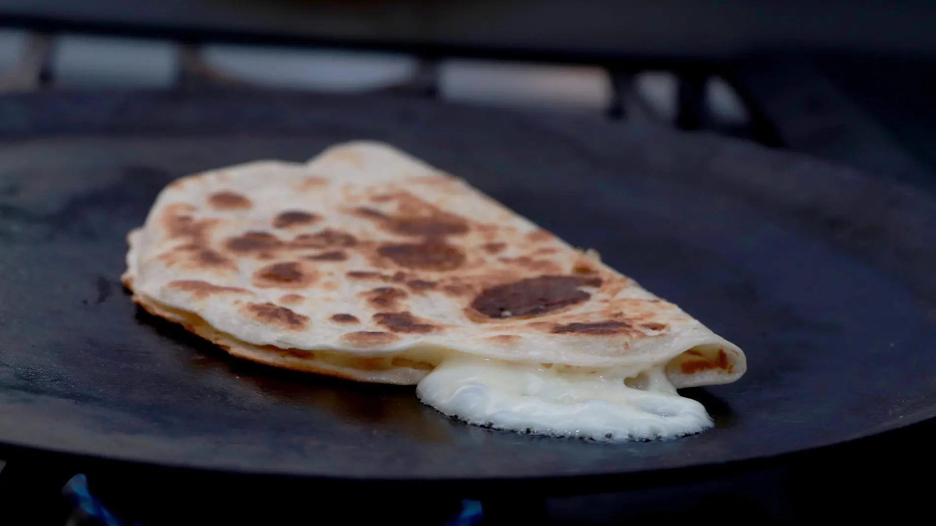 Tortillas de harina no pueden faltar en una carne asada